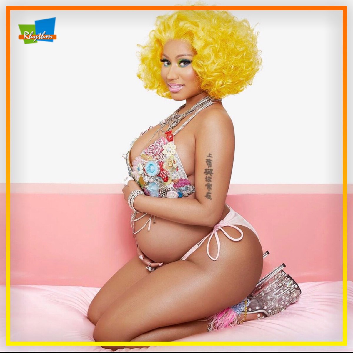 937RhythmFm's tweet photo. @NICKIMINAJ shares adorable baby bump photo 🥰🥰
Congratulations 🎉
#RhythmEntertainment #RhythmFm #Babybump #Preggie #Rapper https://t.co/VPzamwhoCA