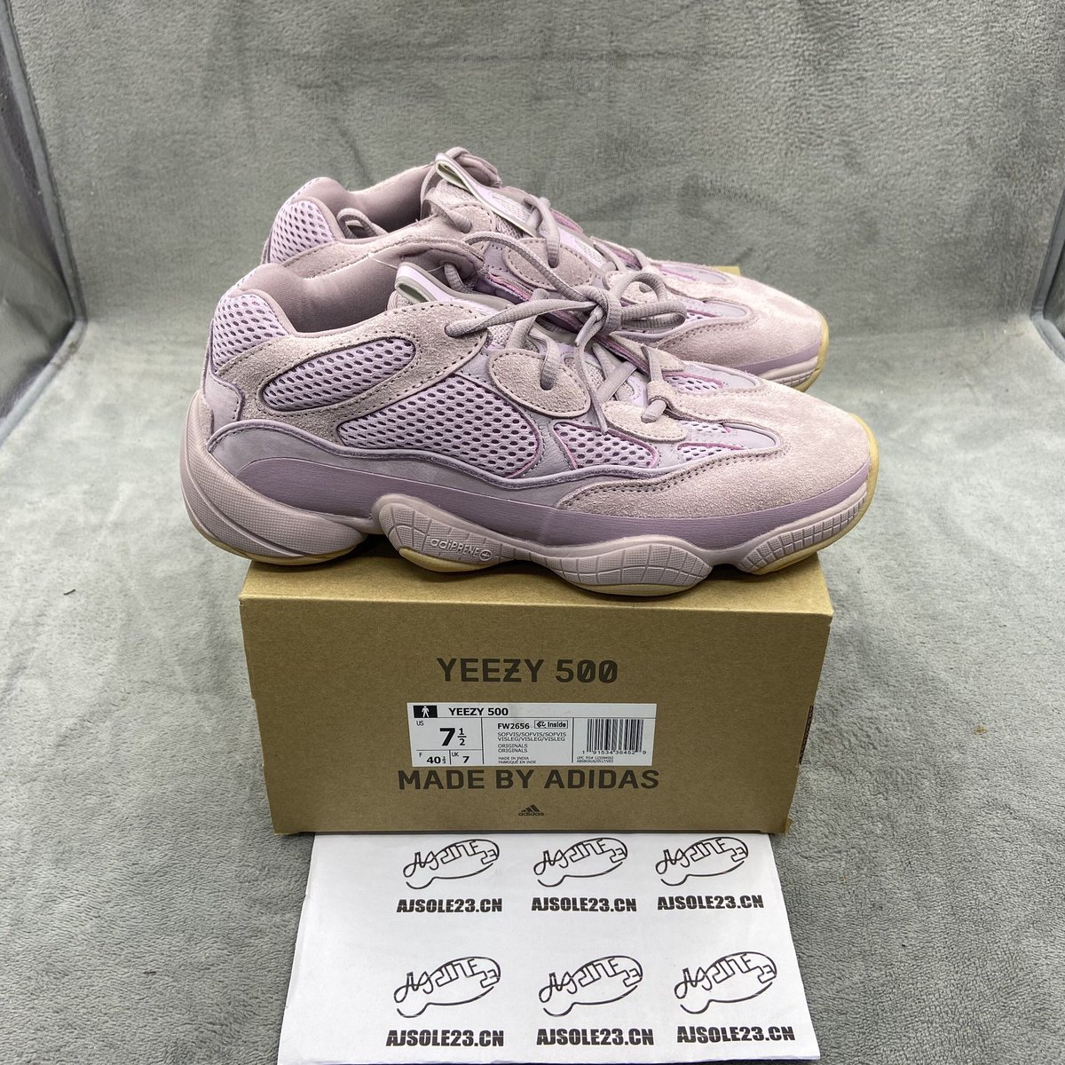 LynnGiveaway's tweet photo. Yeezy 500 “Soft Vision”

#fashion #hypebae #mode #style #offwhite #yeezy350 #menswear #kanyewest #outfitoftheday #yeezy #yeezyboost350 #yeezy350v2 #girls #nike #hype #mensfashion #streetwear #sneakerhead #ootd #adidas #sneakers #hypebeast #sneakersaddict #shoes #yeezy500 #kick https://t.co/kkk8qJyNbp