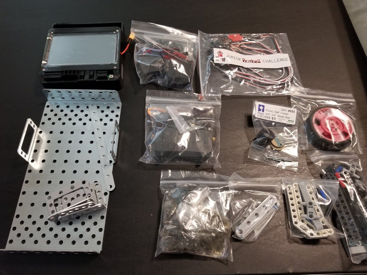 jenndmeyers12's tweet photo. Day 1 Morning- Building a bot! #infypathfinders #Infyfoundation #botballrobotics @BotballRobotics @JuniorBotball @DonorsChoose https://t.co/OWAhfnUSIX