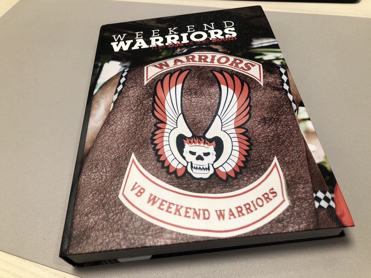 Silvia_Zaragoza's tweet photo. Very proud to be part of the Vocal Booth Family for 10 years! โค๏ธ
Thanks @handyward for this โWeekend Warriors Bookโ ๐๐ผ
#vocalbooth #vocalboothweekender #vbw #vocalboothfamily https://t.co/2FIUixvQZZ