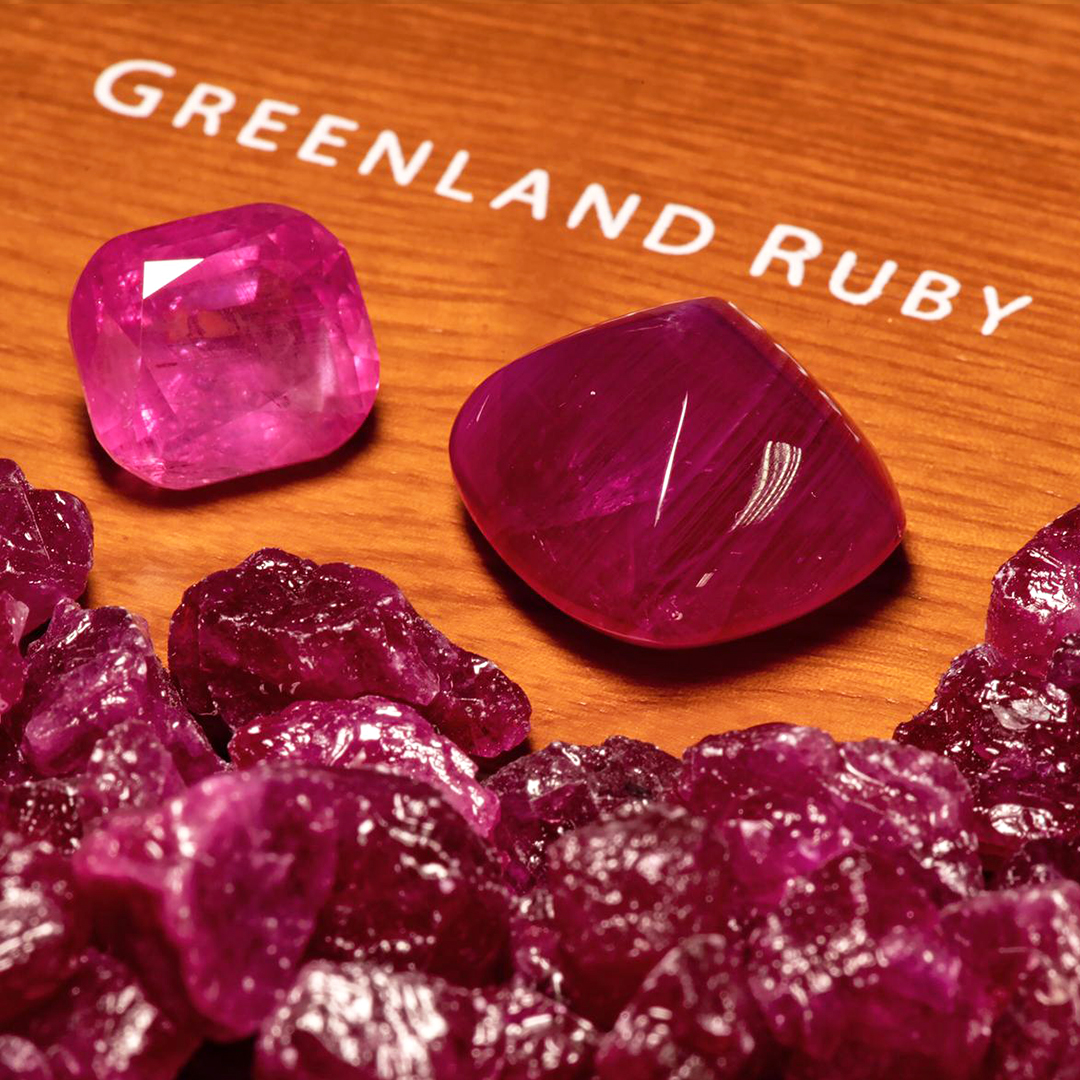 GreenlandRuby's tweet photo. Before July comes to an end, let’s keep celebrating with some insights into our world of rubies!
https://t.co/o9GVl4yKO2
Photo Credit: Vincent Pardieu
#greenlandruby #birthstone #rubies #ruby #rubymonth https://t.co/DJglfNP8VY