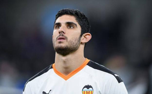 Guedes 2/10 Replace Cheryshev's crossing with 99 shot power and you'd basically have Guedes' 19/20 season summed up. Honestly would sell him as long as the offer is somewhat acceptable considering we paid 40m for him but yeh...