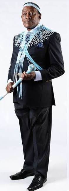 It’s of great sadness to announce that Actor Allen Booi passed on this morning at his JHB house. His family will issue statement and further information #RIPAllenBooi