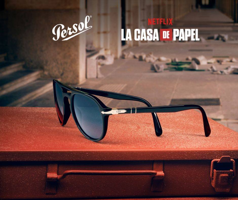 elferialCC's tweet photo. Llega la exclusiva colección de la Casa de Papel de Persol a @soloptical 😎😎💥💥

#LaCasadePapel #Persol #soloptical #SolopticalParla #gafasdesol https://t.co/Gx8mhLcccB