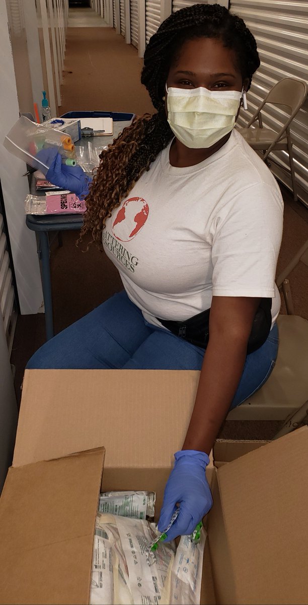 SRHAITIORG's tweet photo. July 18th Community Service was a success! “We Are Back!” We had an awesome day sorting through men, women, and kids clothing for those in need. #scatteringresources #sorting #forthehomeless #heartthatserves #volunteer #scatteringresources #nonprofitorganization https://t.co/SmHIRBDqNg