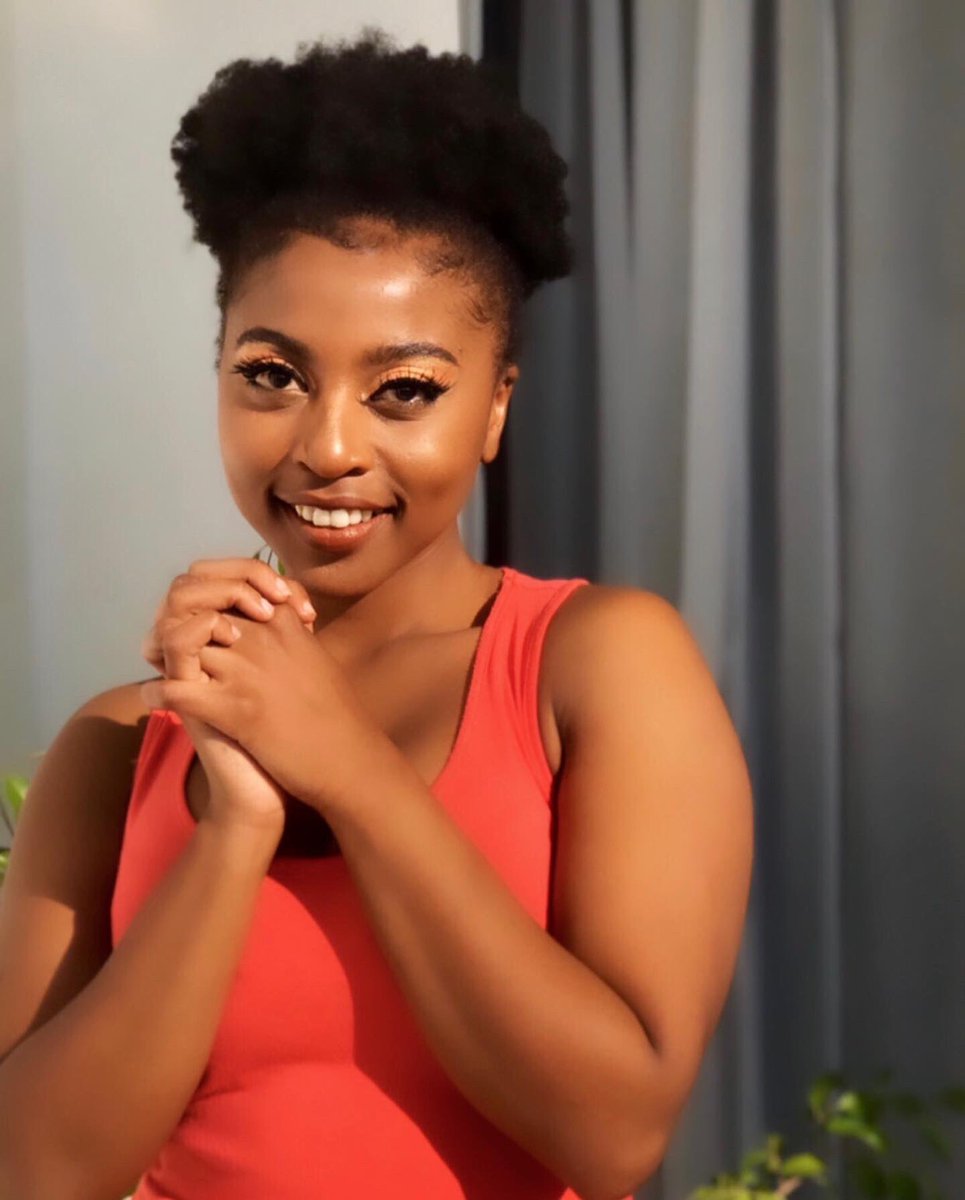 Madame_Shonsan's tweet photo. Thank you SOOO much for subscribing, commenting &amp; sharing my 1st EP of #AllThingsShonisani on YouTube guys 😭🔥 

If you haven’t seen it yet, click here  https://t.co/xGUpBCb3lg 🥰💫 https://t.co/qYoaDUAEFE