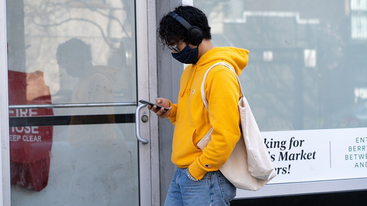 MySmallStoreMN's tweet photo. Where to buy #FaceMasks #OnlineRightNow

#WeAllNeed  them so we hope this info is useful to you!🏃 

https://t.co/YYVxSD8v5r https://t.co/d2lZ3njKaz
