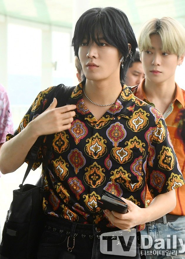 ً (@nytlooks) on Twitter photo 