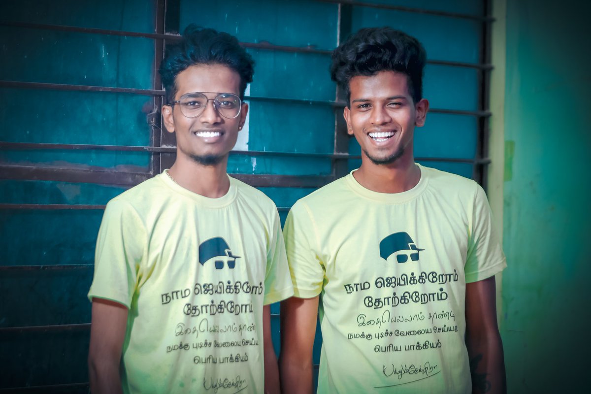 Ivan_rishi's tweet photo. எங்களை எதிரியாக நினைத்து எதிர்க்க வந்தால் உன்னையும் புன்னகையுடன் வரவேற்போம் 💙 #Rishiarjun #therukoottam #ivan_rishi https://t.co/Xpu3NgrKkt