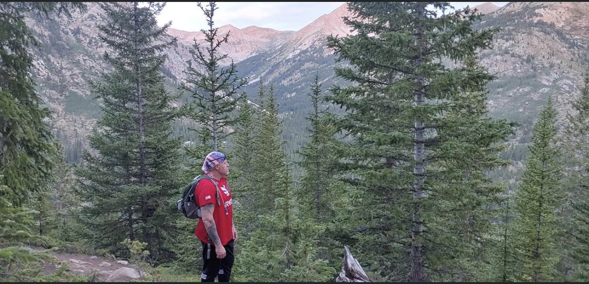 matthewamos4's tweet photo. Great day of Hiking in Colorado https://t.co/Lj3zdjNI7e