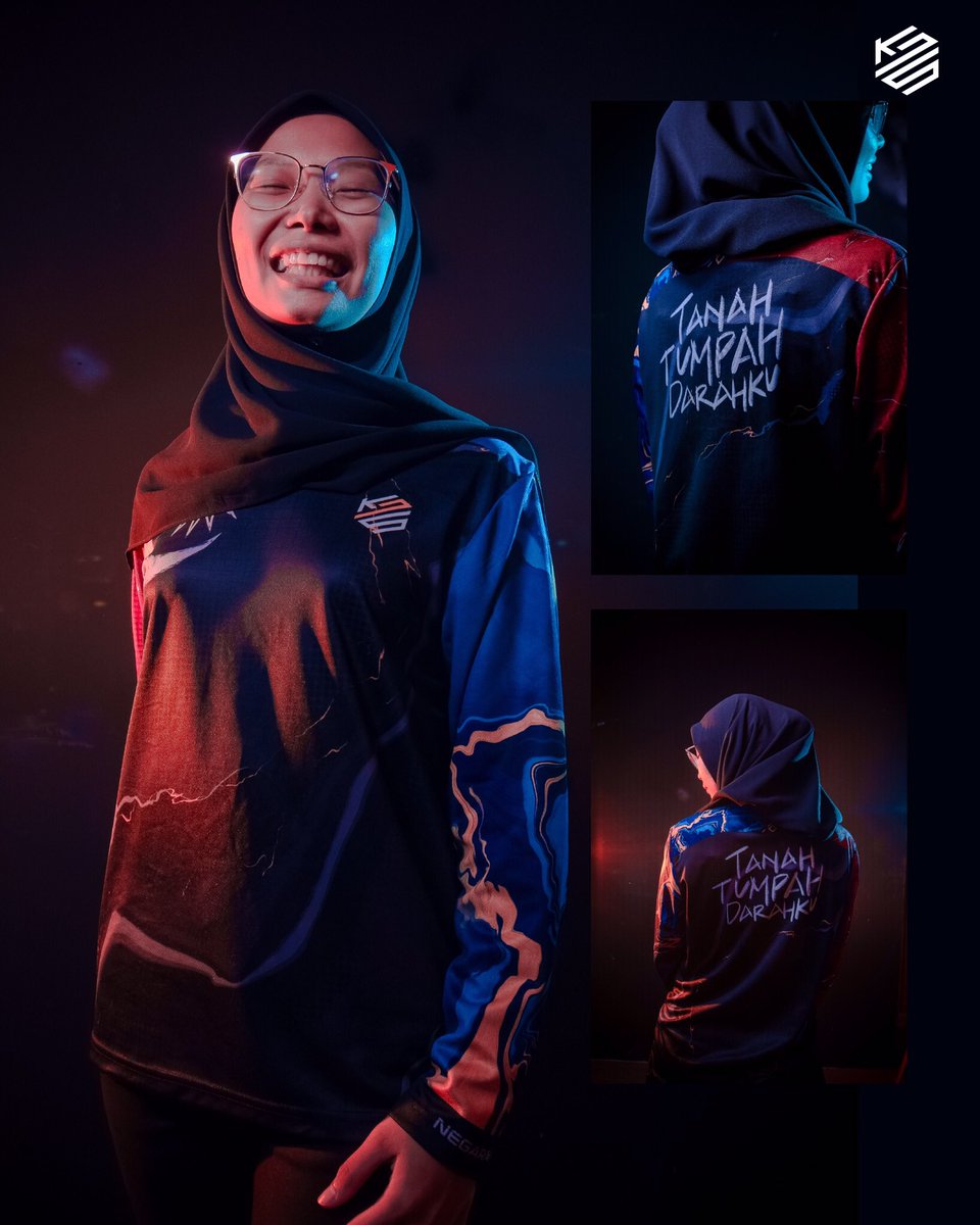 krava_studio's tweet photo. Hey guys
Kids Long Sleeve RM42
Roundneck Long Sleeve RM50
Don’t miss out this opportunity to grab ur EXCLUSIVE TEE. Grab it now 😉 or cry later 😭
DM or WhatsApp 0162002129 (Opie) NOW!
#kravastudio
#kravakravers
#kravers
#wearwithpride
#merdeka
#tanahtumpahdarahku https://t.co/CM5IwOXaFq