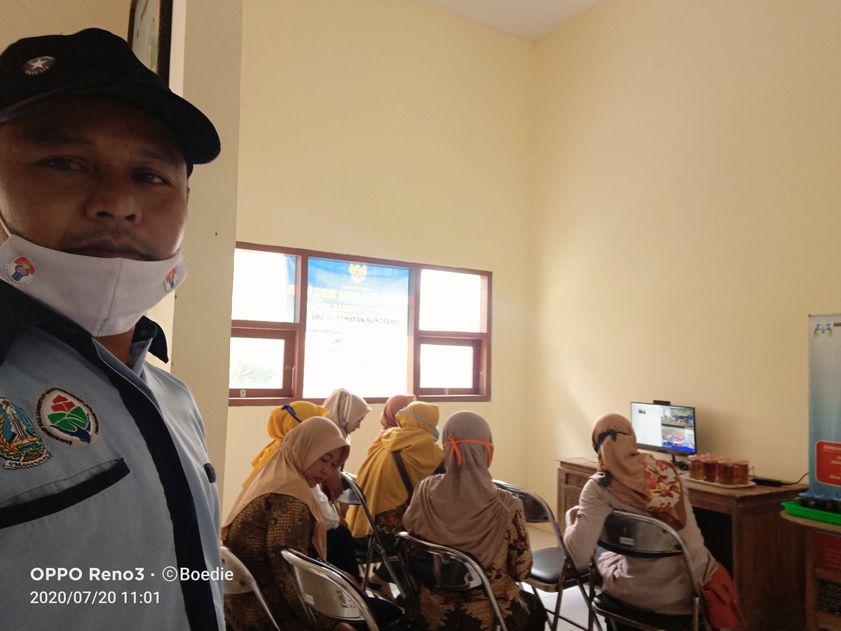 boediehayuning1's tweet photo. #tppilamongan
#tppijatim
#eHDW
#cegahstuntingjanganberpaling
Pelatihan eHDW bagi KPM (kader pembangunan Manusia) se-kecamatan sukore dalam Rangka Cegah Stunting,
@jokowi
@halimiskandarnu
@budimuni98
@anwsanusi
@taufikmadjid71
@fachrilabalado
@AndryDewantoAh1
@kpw4jatim https://t.co/7nIx8fAApz