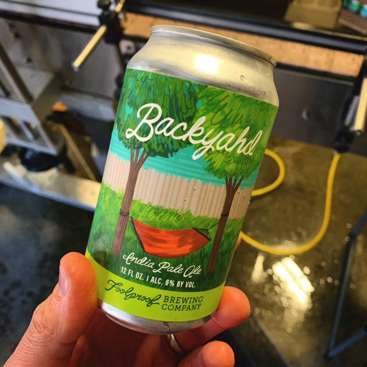FoolproofBrew's tweet photo. How about some Backyahd to cool off in your backyard? Our original IPA clocks in at 6% ABV and remains one of our most popular offerings. Order curbside pickup today at https://t.co/Cx6qqWzZ5W #ipa #og #backyahd #hot #rhodeisland https://t.co/DFKpPRBGi9