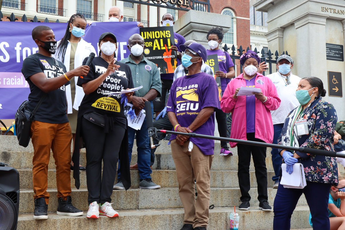 EdMarkey's tweet photo. Workers are rising up across the country to say that economic justice is racial justice. Black essential workers deserve higher wages, better jobs, and unions. It was an honor to join @SEIU today to rally for Black workers. #StrikeForBlackLives https://t.co/0BWZbQStSh