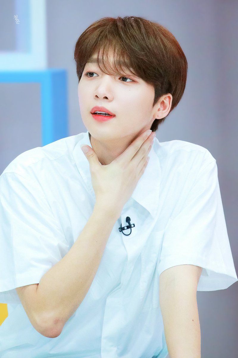 청운 tweet media