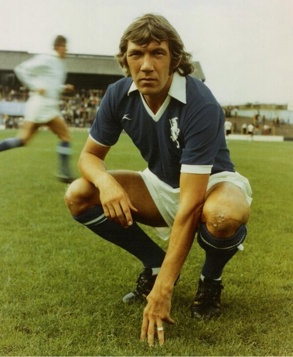 robertmdaws's tweet photo. His total of 602 appearances remains a club record. He released an autobiographical DVD titled 60 Minutes with #BarryKitchener, and in May 2007 was voted by fans to represent @MillwallFC  in the P.F.A. Centenary Hall of Fame. https://t.co/hMwtu4ZJly