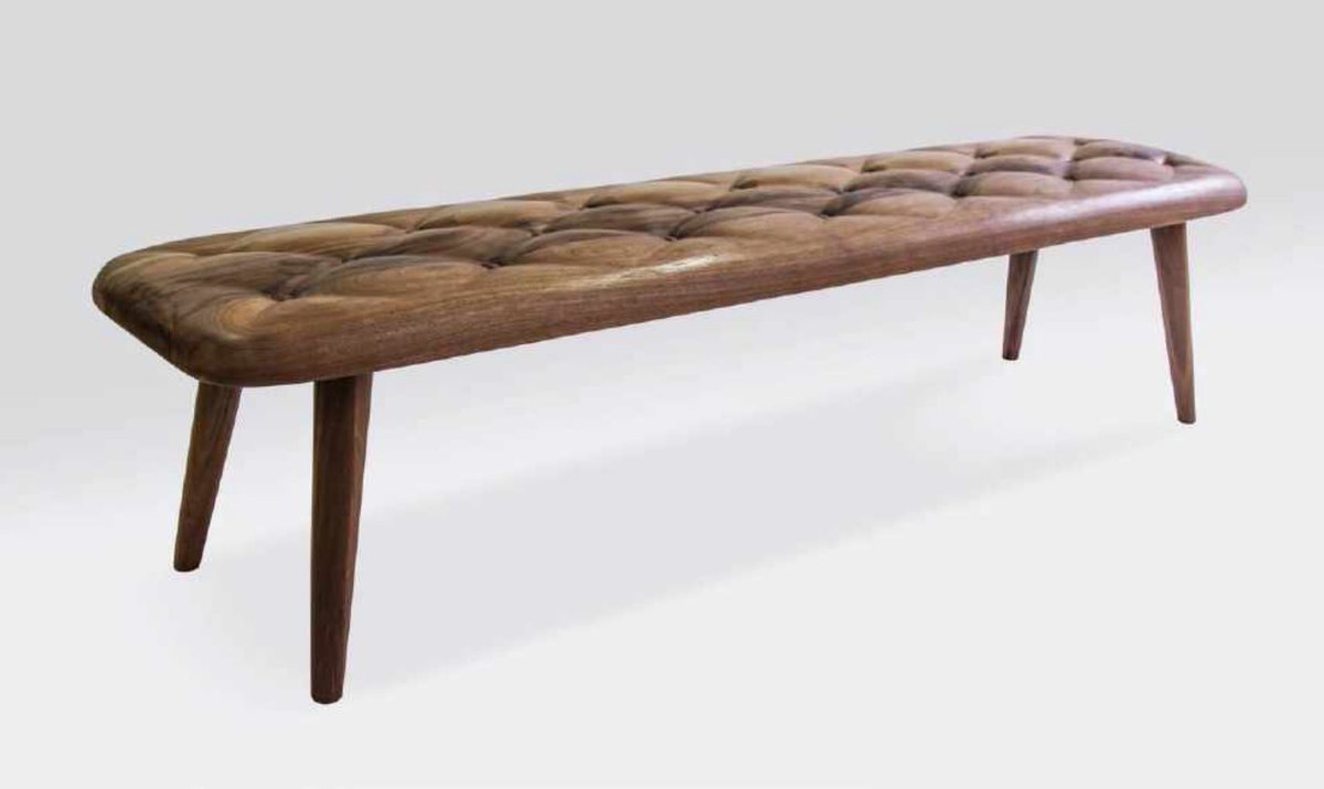 Do you like a twist with your trad ? Our #ButtonBench is made from sustainably sourced oak …. and it’s also incredibly comfy.