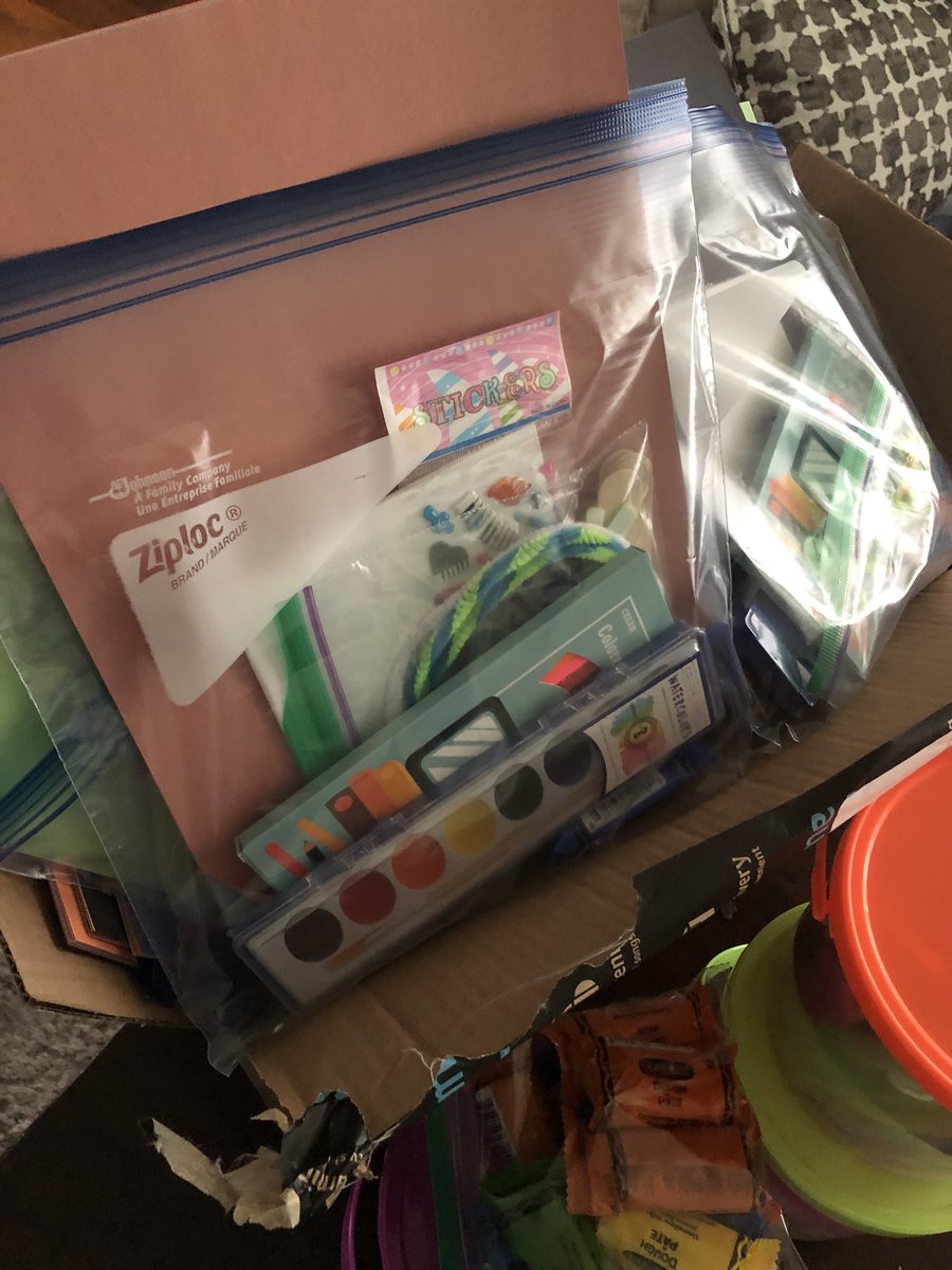 20 more Art Supply bags filled and ready for delivery! Over 800 and still going. Happy to deliver these to The Gum Springs Community Center. Any teachers or counselors that would like bags for thier students let us know! #TheArtsForAll