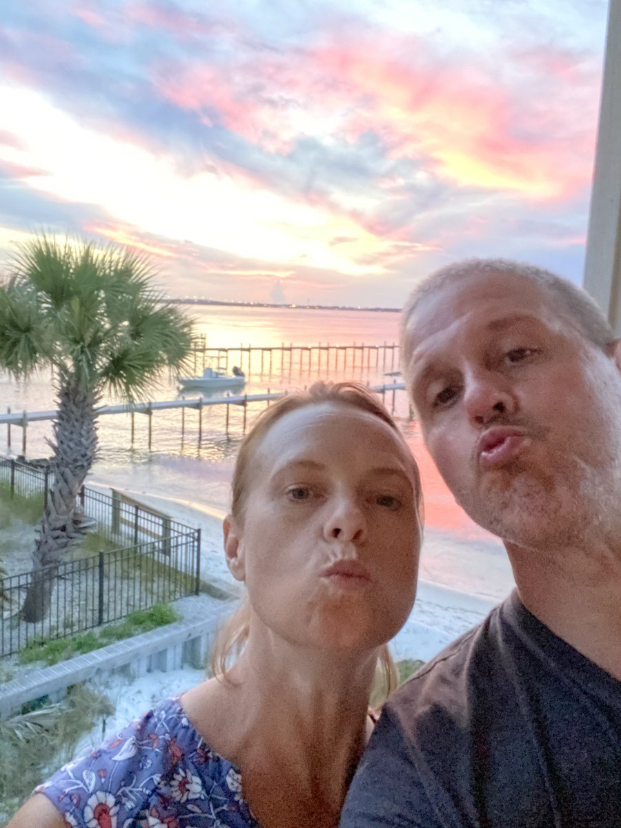 KissesForHearts's tweet photo. We made our best #KissyFace for the #PuckerUpChallenge after a day at the #beach #sunset @visitpensacola . Send #HeartKisses to someone you #Love @enduringhearts @childrensatl @american_heart #1in100 #transplant https://t.co/mz42TwxI81 https://t.co/2vrqiyOd7p