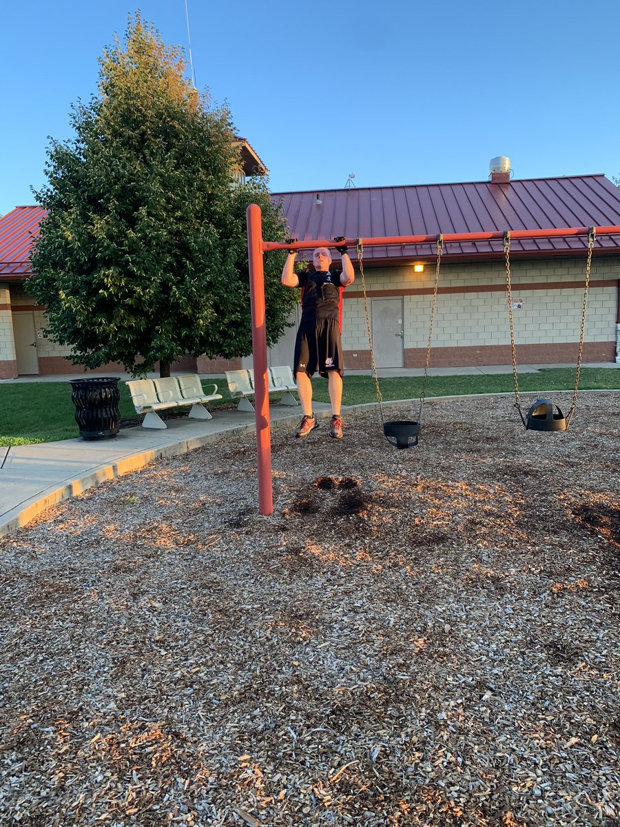 F3NapervilleBD's tweet photo. 6 skipped #recess and followed the lead of Muggsy for a 0.5 Clovis. https://t.co/k9lNNhc5fd
