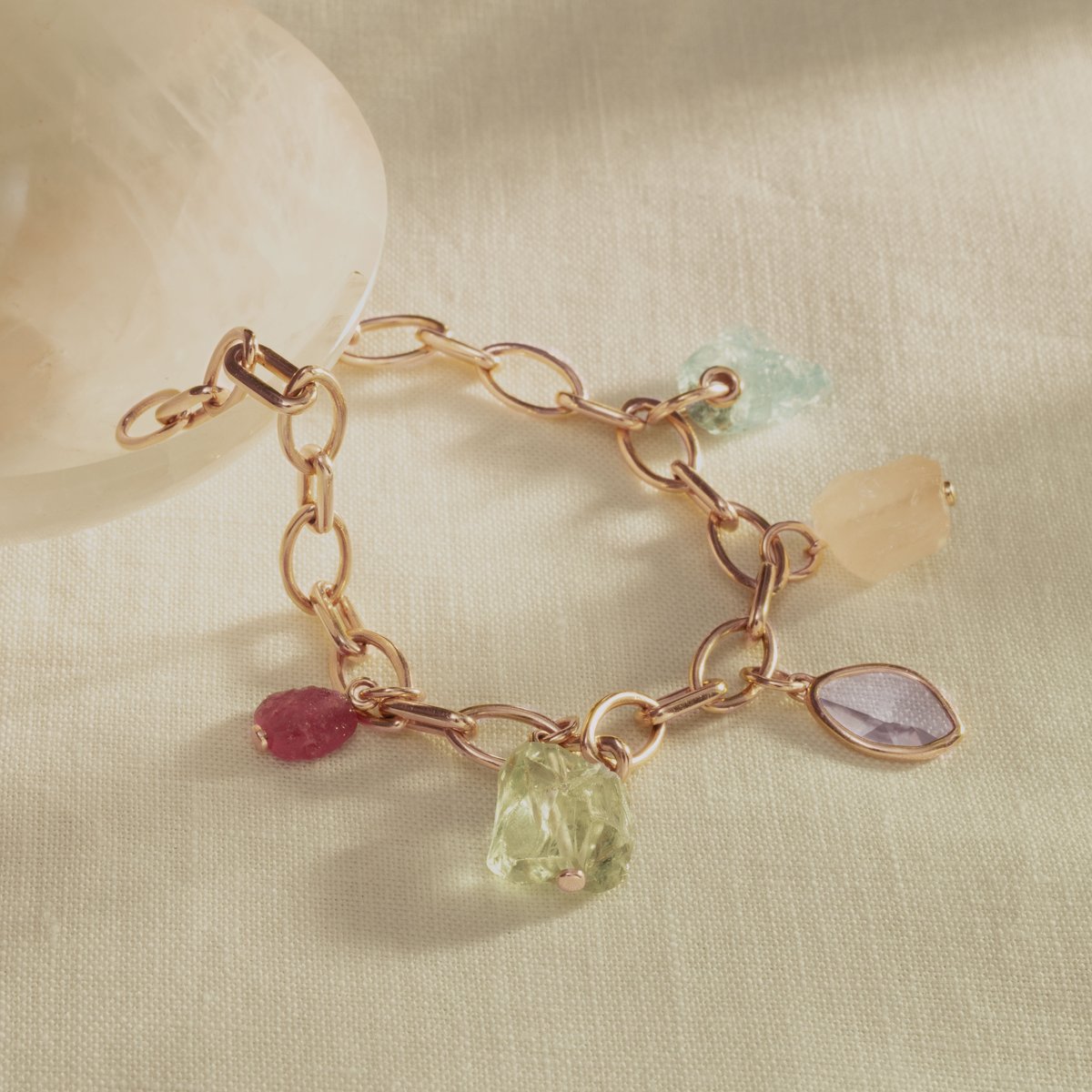 MonicaVinader's tweet photo. Glow on: gorgeous pops of summer colour and Rose Gold Vermeil 😍 https://t.co/R8rIMPKwbT

#rosegold #gemstones #carolineissa #monicavinader #jewellery #jewelry https://t.co/T8QVRA1yoC