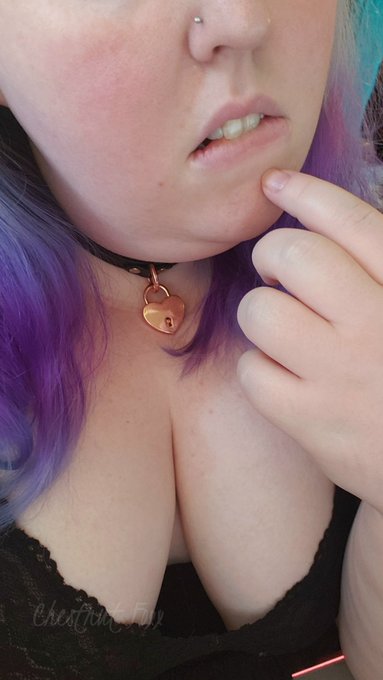 I just want Daddy's cock and Mommy's clit in my mouth. 🥺  https://t.co/lbA6QpL0vt https://t.co/TCUe7