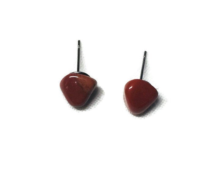 GreatRiver's tweet photo. Rad red!!! #etsy shop: Red Jasper earring  #redjasper #gemstone #crystal #earring #postearring https://t.co/vQku9RJ7Yg https://t.co/vUofgimxa7