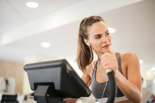 HLRProgram's tweet photo. HLR Program offers a variety of amenities- a full-time chef who cooks delicious &amp; nutritious snacks, full gym with exercise equipment and different holistic therapies such as:

– Energy therapy
– Music
– Art groups
– Movement therapy

☎️: (661) 536-5562
https://t.co/p8FtAAOjme https://t.co/PWc9HnL9Ef