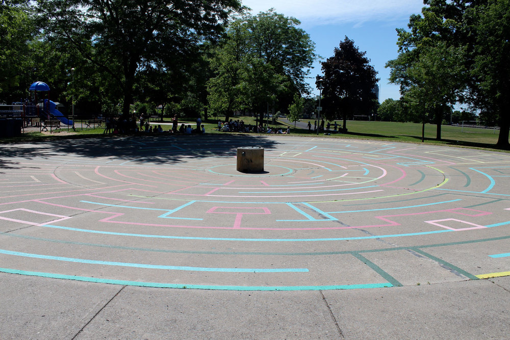 LabyrinthsDOTca's tweet photo. "The classic Toronto concrete cone ...
Some have been turned into Labyrinths,
To make them "fun" even when the lifeguards are off-duty & the pools are empty."
https://t.co/JvInoTnb3l
| #Labyrinths🍥#TOparks🏞️#UrbanAcupuncture📍
#EarlscourtPark #WadingPool #TorontoParks https://t.co/KQARmuTdt3