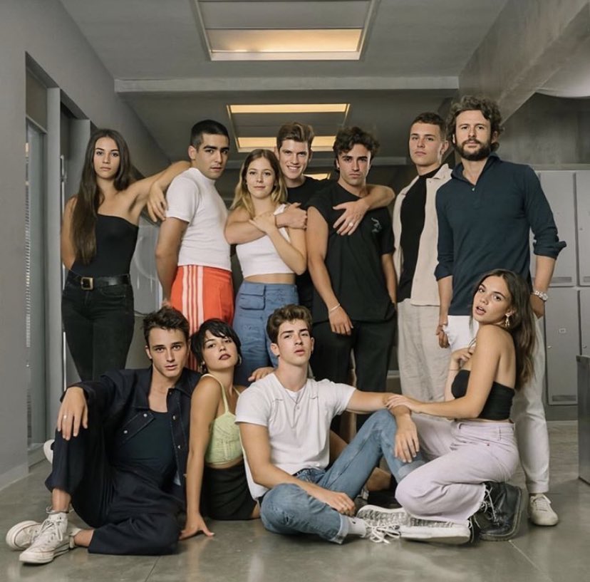 Relatable_Mx's tweet photo. Netflix compartió reveló a los nuevos integrantes de la cuarta temporada de #Élite. 
Manu Ríos, Carla Díaz, Martina Cariddi y Pol Granch se unen a la serie. ¿La verás? https://t.co/KKipcQWiaZ