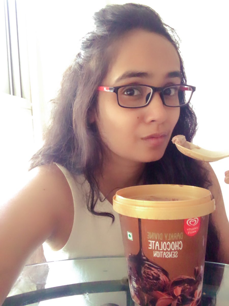 MulajkerRenuka's tweet photo. #icecreamface https://t.co/oAzwpi6xPr