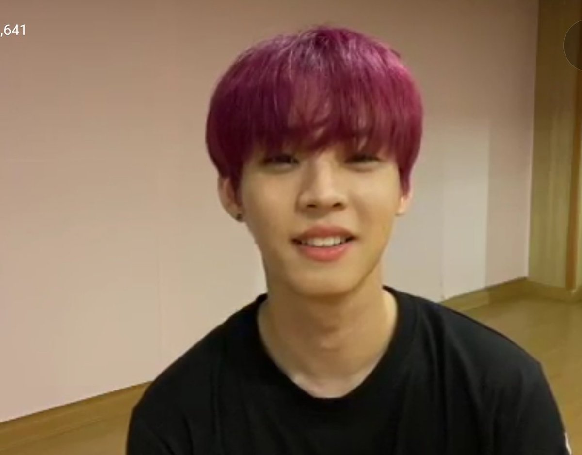 he was smiling & laughing at the Fuse's jokes/puns the whole live Seungjunah we can't see your face 