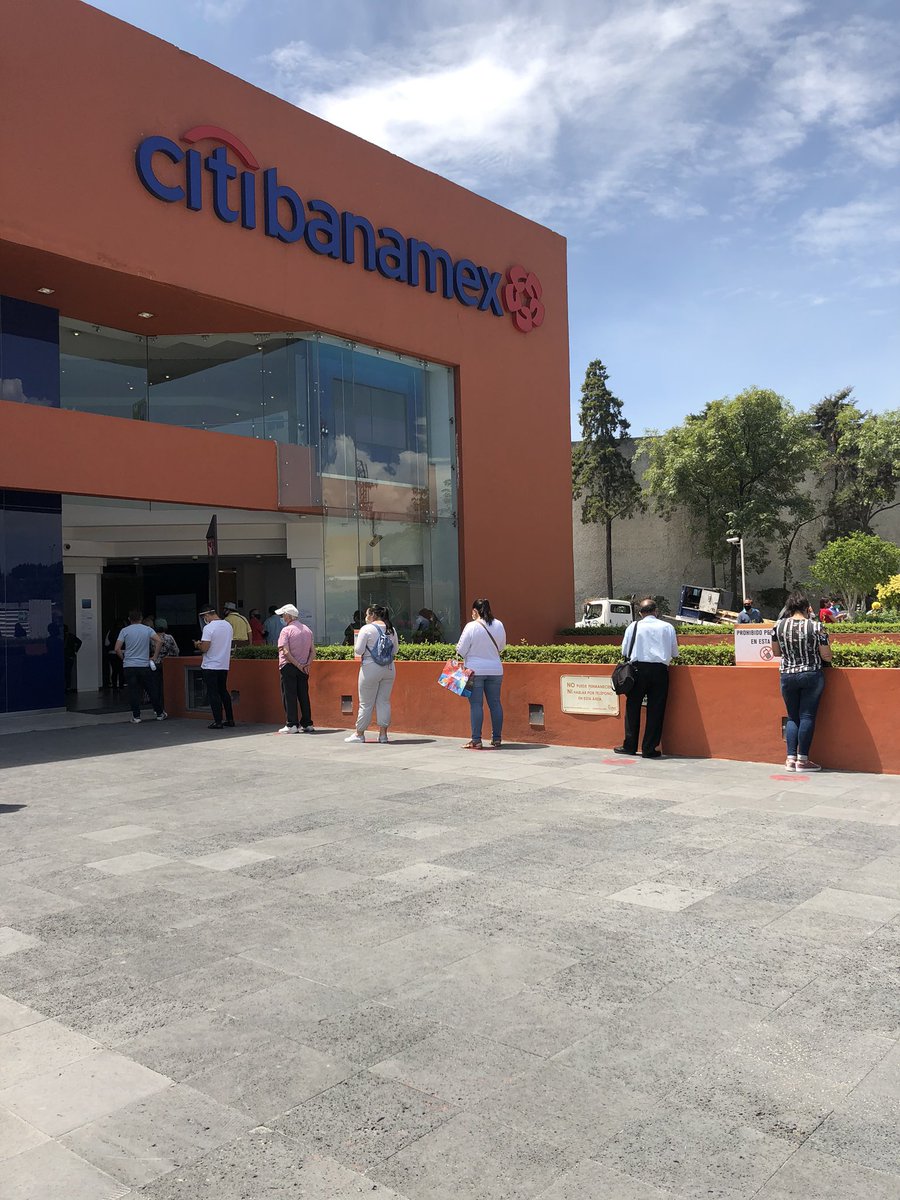 alemarrok's tweet photo. @Citibanamex una vergüenza!! 30min en línea para llegar por un turno para que te digan que tu turno es dentro de 1 - 1/12 hr https://t.co/ZG4rUYRIhf