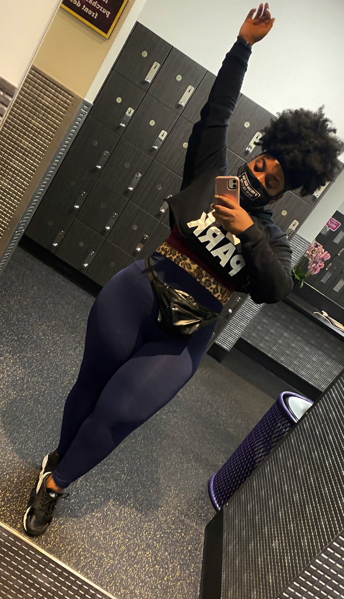 iRoyalThighness's tweet photo. Fasted Cardio Me, please 🖤🏁🌻https://t.co/5cqOrcBu69 #weightloss #weightlossjourney #weightlosstransformation #fastedcardio #happpymonday #MotivationMonday #MondayMotivaton #lifestyleblogger #bloggerbae #FitnessMotivation https://t.co/6msN86mwfP