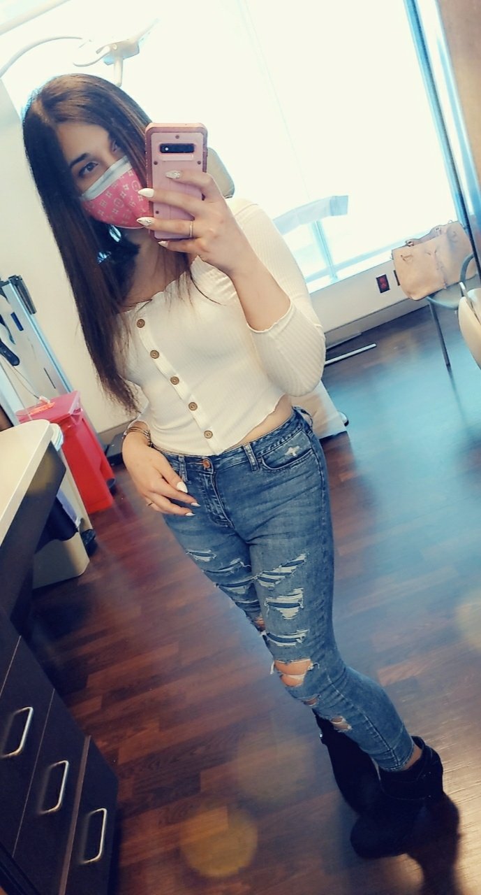 Im a snack... so eat me up https://t.co/VeHteRiuyu