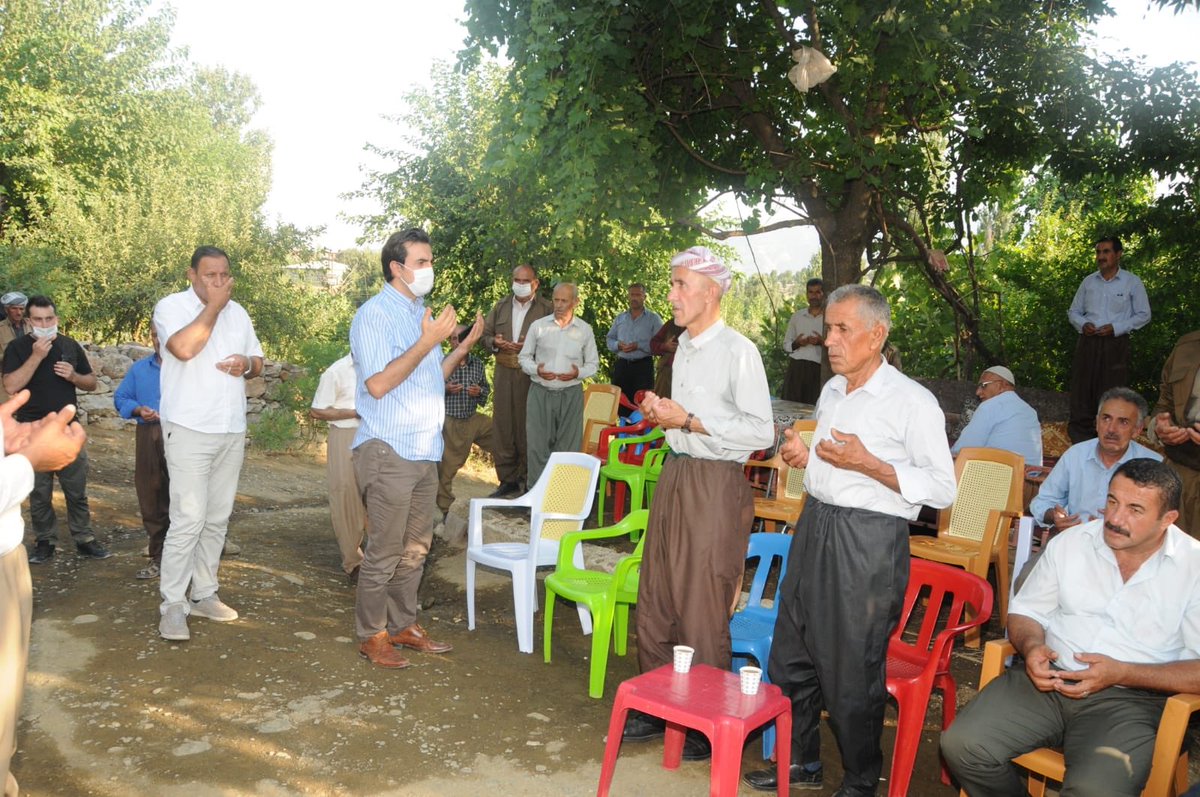 İlçemiz Vapurtepe Mahallesinde ikamet eden güvenlik korucumuz Abdulsamet ERBAY bir kaza sonucu hayatını kaybetmiştir. 
Korucu kardeşimize Allah’tan rahmet, yakınlarına başsağlığı diliyorum. Mekanı Cennet olsun.