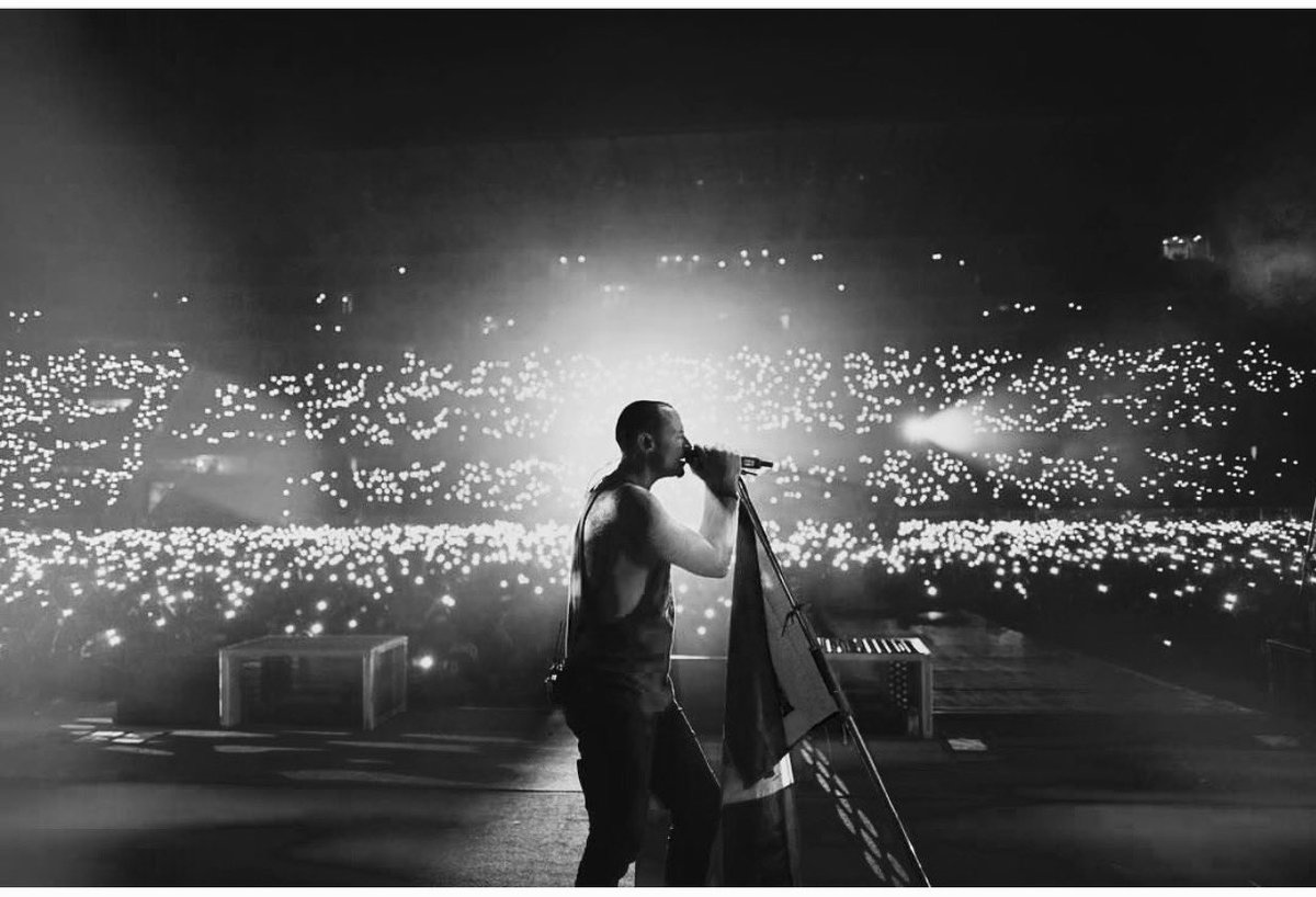 TheSherifff's tweet photo. “Listen to your heart, those angel voices, they’ll sing to you, they’ll be your guide” 🖤 https://t.co/8LSTOCFbPZ