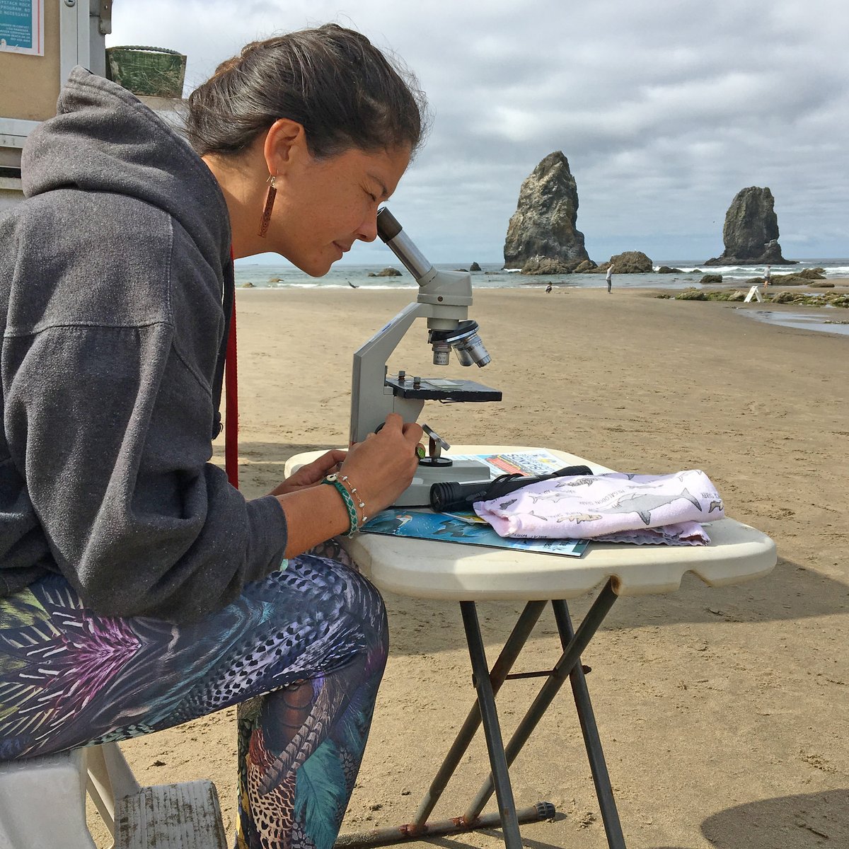 NOAAResearch's tweet photo. Happy #NationalInternDay! 

Want to be an intern at NOAA? One way is through @SeaGrant's newly-developed Community Engaged Internship, which is designed for undergraduate students from underrepresented and #Indigenous communities. Learn more: https://t.co/nnf7PU6A7g https://t.co/P2YK5AUbNb