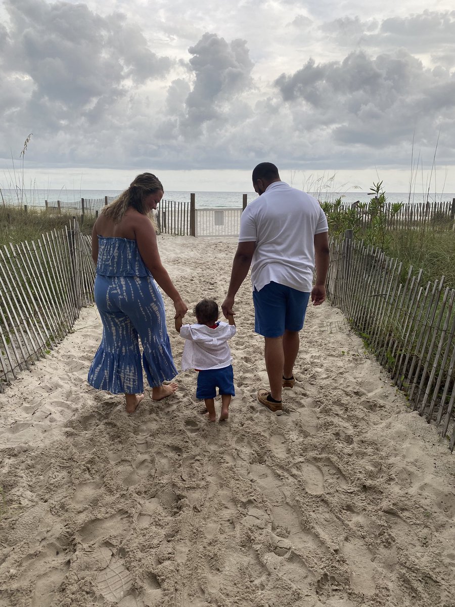 mblacketer3's tweet photo. This is the life I’ve dreamed of 💙👨‍👩‍👦🥰 https://t.co/gyvpoJ3yqY