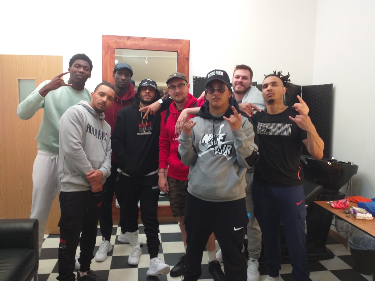 tonydpoison's tweet photo. Battle rappers vs Comedians
#Spuddz #ManLikeHaks #Soljitsu #Impact #Matter #Quill #Lefty #TonyD https://t.co/vGcpoG4SMx