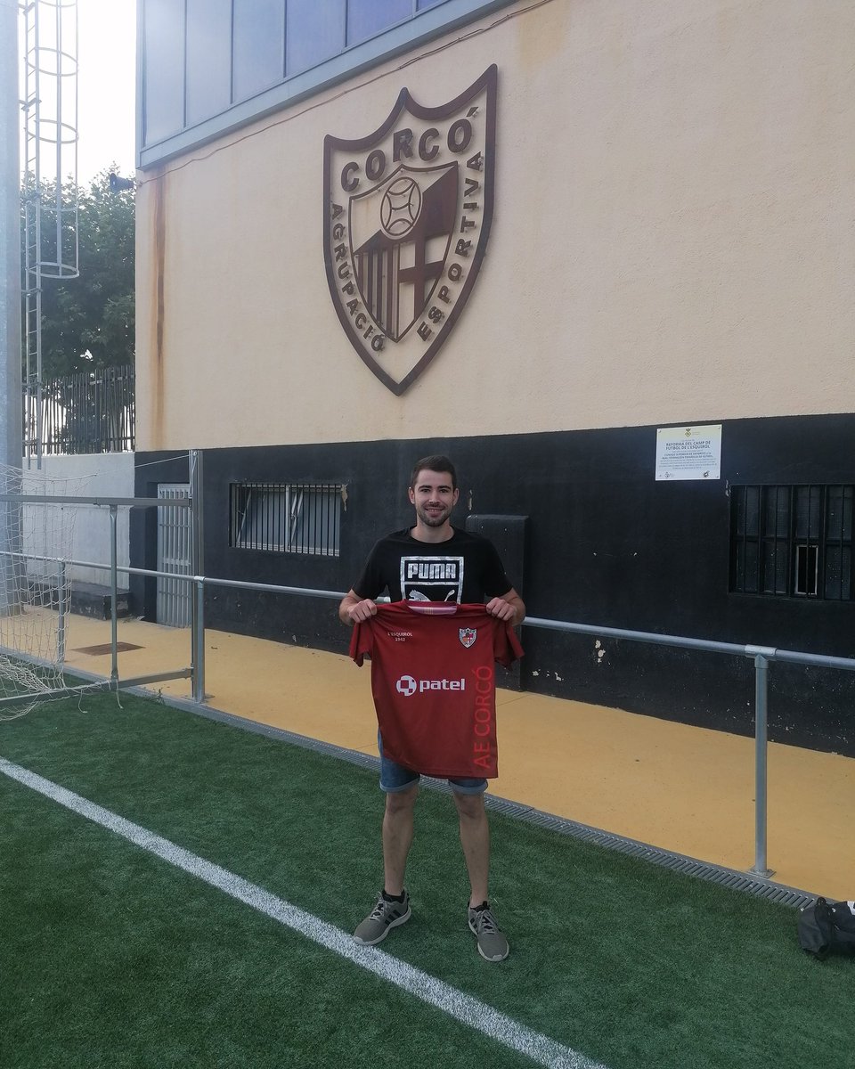 CORCO_AE's tweet photo. FITXATGE! Reforcem el mig del camp amb en GERARD MORALES, que la última temporada va jugar al @cerodadeter. Benvingut! https://t.co/5qHg6WXL81