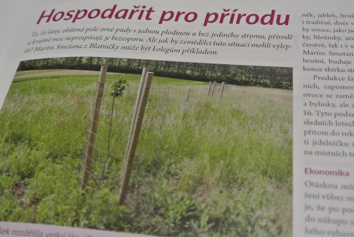 FarmaBlatnicka's tweet photo. Toto jste už četli? Vyzradili jsme naše know-how jak hospodařit #ekonomicky i #ekologicky současně. Protože #peníze jsou u nás na prvním místě. Stejně jako #příroda a #krajina. K dostání v každém dobrém novinovém stánku nebo objednávejte na https://t.co/14IEiu0VEJ https://t.co/LMMeULnsUV