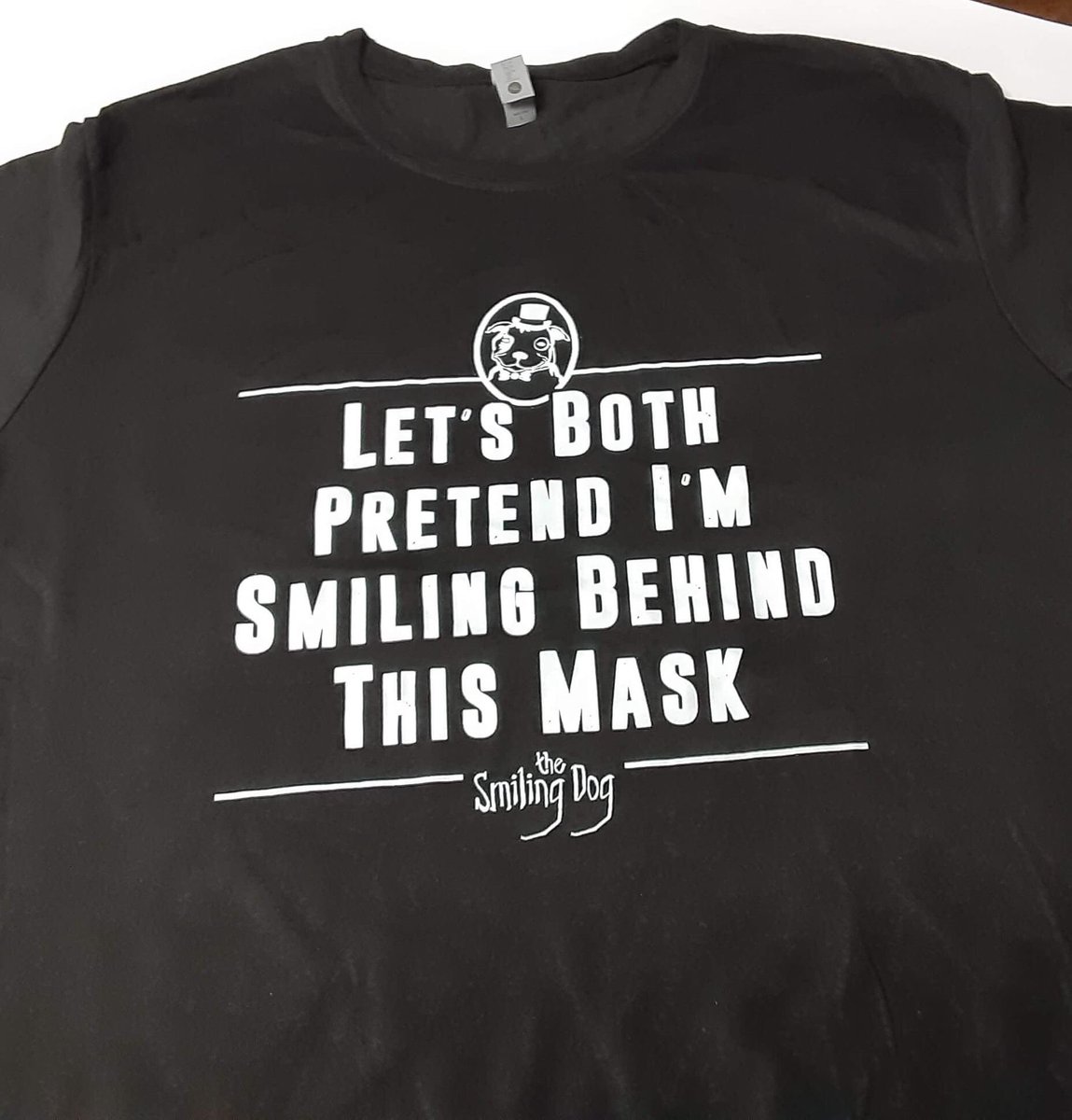 smilingdogbr's tweet photo. We’re diggin’ our new work shirts! What do you think? #MaskUp #Smile #ServiceIndustry #TheSmilingDog 🐶 https://t.co/Smska63C4v
