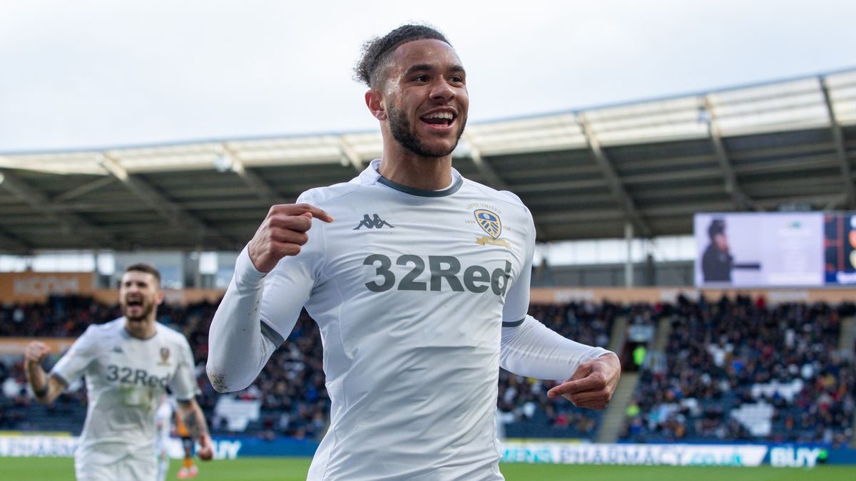 Roberts is not an option for me simply because he started a lot of games but was subbed at half-time most of the time and in 22 appearences he scored 3 goals and 1 assist. I would be surprised if Leeds did not sign a new CAM to replace the aging Hernandez and the unproven Roberts