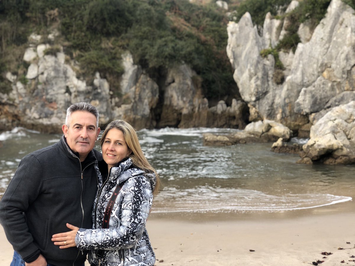 HugoPericop5's tweet photo. Ustedes lo dudan??? ASTURIAS ES EL PARAÍSO NATURAL, Llanes, “Gulpiyuri” https://t.co/96PfP9pJO0
