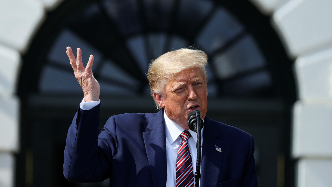 Ku1989Paul's tweet photo. #EEUU el energúmeno de @realDonaldTrump continúa minimizando el aumento de contagios y califica de "alarmista" al epidemiólogo jefe de la #WitheHouse los números afirman que van 3,668,914 contagiados y 140,223 muertes confirmadas #COVID19. #USAonFire https://t.co/QHrh0cL8YW