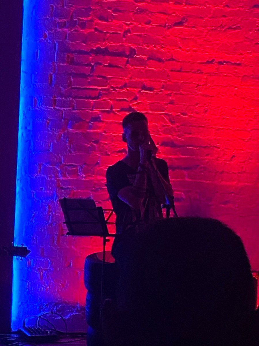 im_Anlike's tweet photo. #Anlike #music #acoustic #vocal #liveperformance #music2020 #dark #artmosphere #музика #акустика #Україна #Ukraine #виступ #квартирник https://t.co/lV39fZwtrX