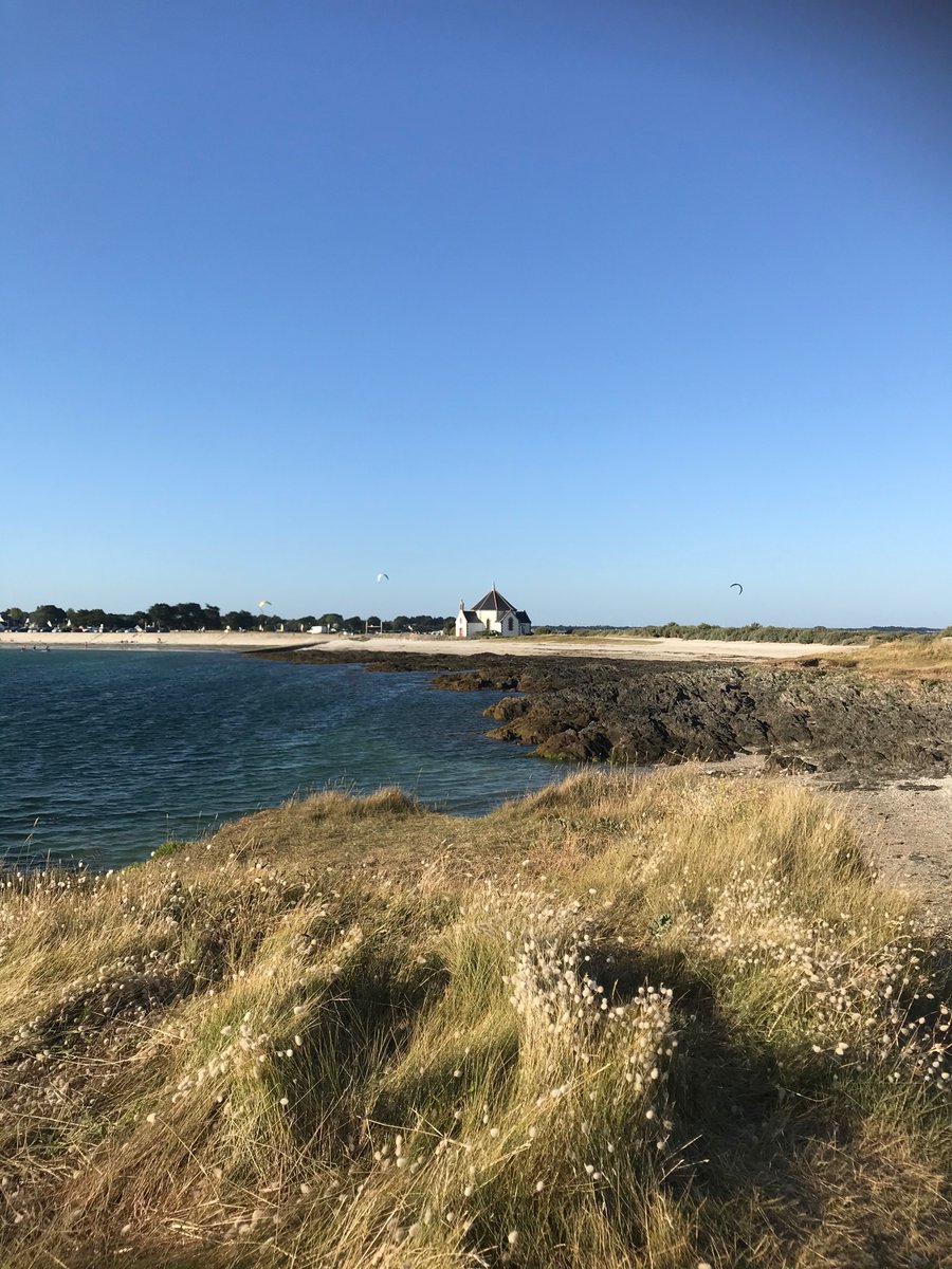 lethiecv's tweet photo. #J142 Journée sympa en famille, qui se termine par un pique-nique sur la plage. Ça permet d’oublier un peu le torticolis, les douleurs dans le haut du dos et l’oppression thoracique.
#apresJ20 #apresJ120 #LongCovid https://t.co/BmFItAlur1