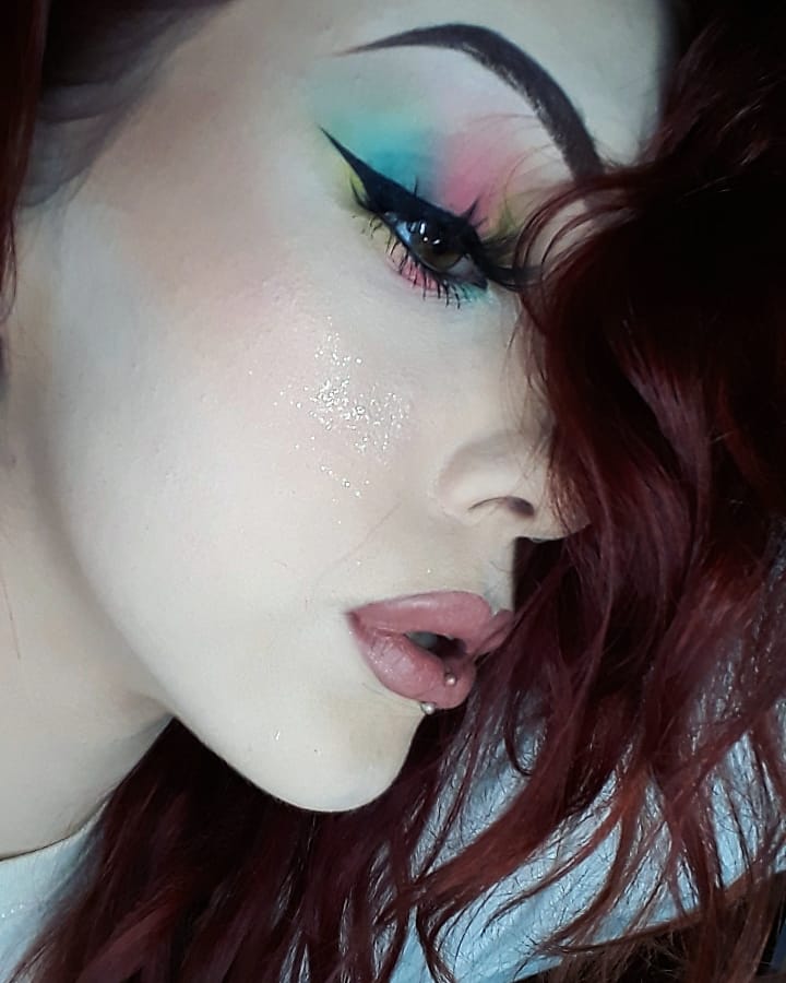 QueenNoxopro's tweet photo. 💙💗My Pastel make up look💗💙 cute, simple and really easy to do 😚 #noxopro #notsopro #noxoprobeauty #makeup #pastel #makeupideas #makeuplooks #makeupoftheday #lashes #eyeliner #beauty #pastel #blue #pink #yellow https://t.co/ctTFyxl33E