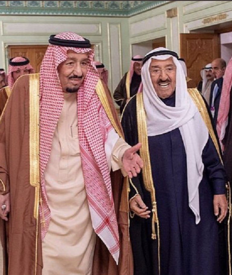 MubarkNaif138's tweet photo. #سلمان_بن_عبدالعزيز 
#صباح_الاحمد_الصباح 

جعل ربي يلبس شيوخنا ثوب الشفا
خادم البيتين (سلمان ) والغالي ( صباح ) https://t.co/roOQImRQ2e